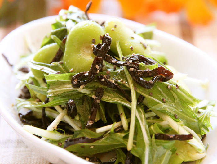 水菜とそら豆の塩こんぶレモンペッパー