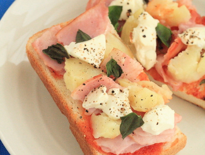 水切りヨーグルトで マルゲリータ風ピザ