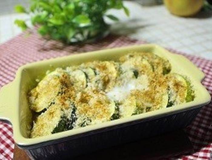 ズッキーニのカレーパン粉焼き