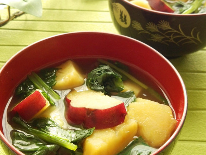 さつまいもと小松菜の味噌汁