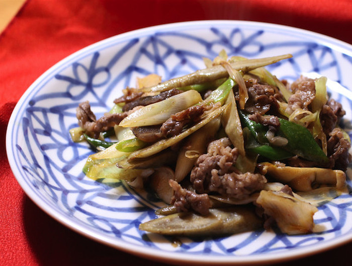 牛肉とごぼうのコチュジャン炒め