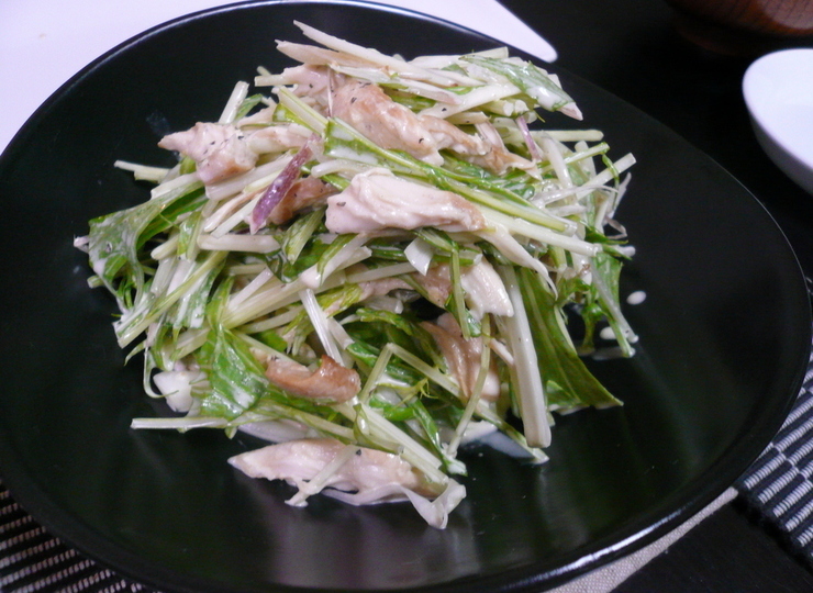 鶏ささみと香味野菜のマヨわさびサラダ