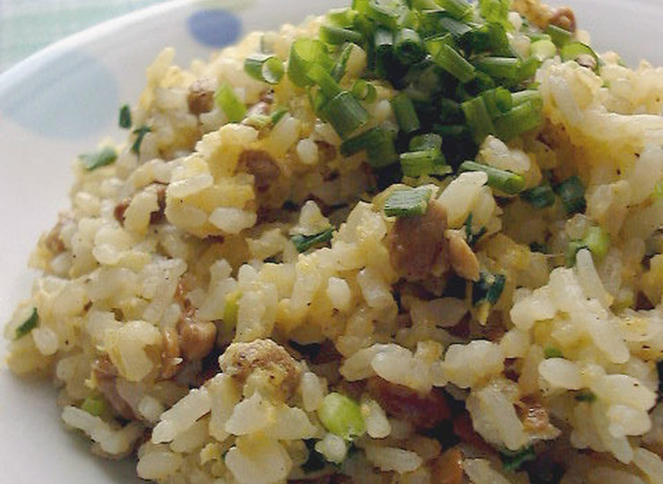 電子レンジで作る納豆炒飯