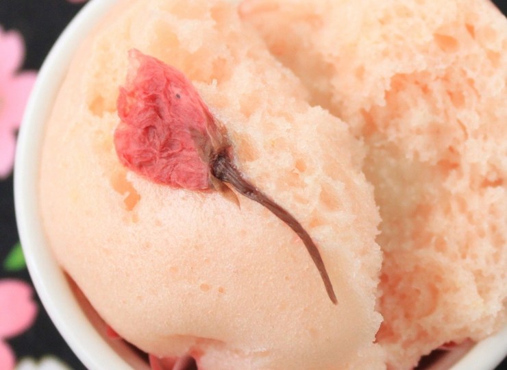 ふわふわ桜蒸しパン