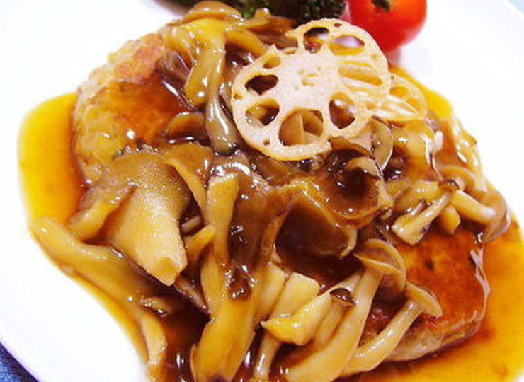 和風きのこあん 蓮根入り鶏肉ハンバーグ