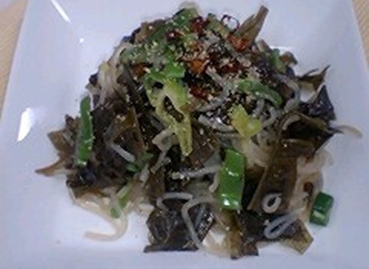 わかめとしらたきでヘルシー炒め