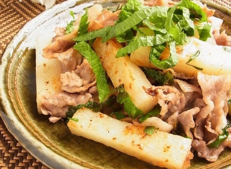 スピードおかず  豚肉と長芋の大葉塩炒め