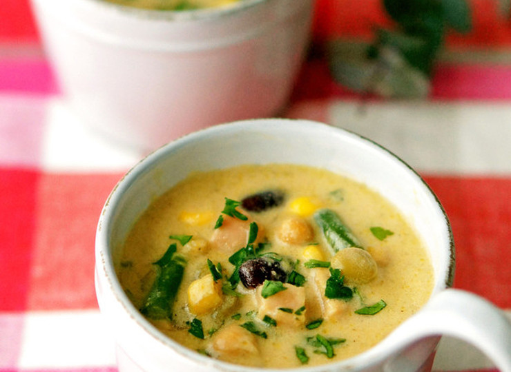 お豆のミルクカレースープ