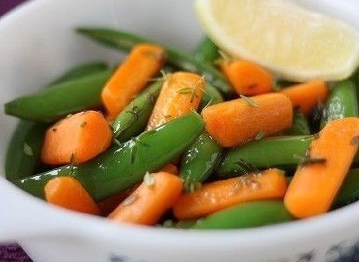 スナップエンドウとタイムレモンバター