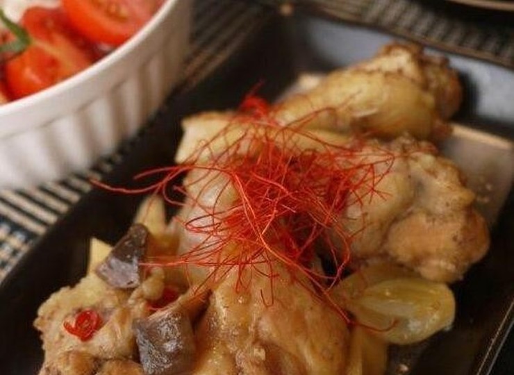 鶏手羽元の韓国風煮
