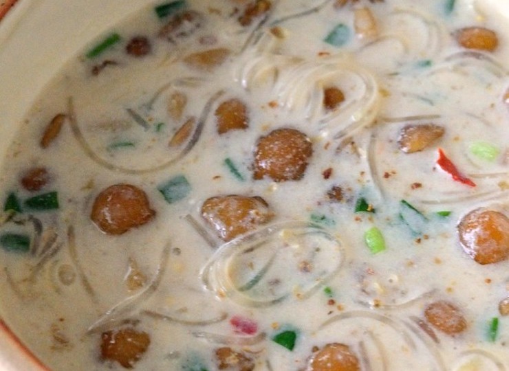 春雨となめこの豆乳中華スープ