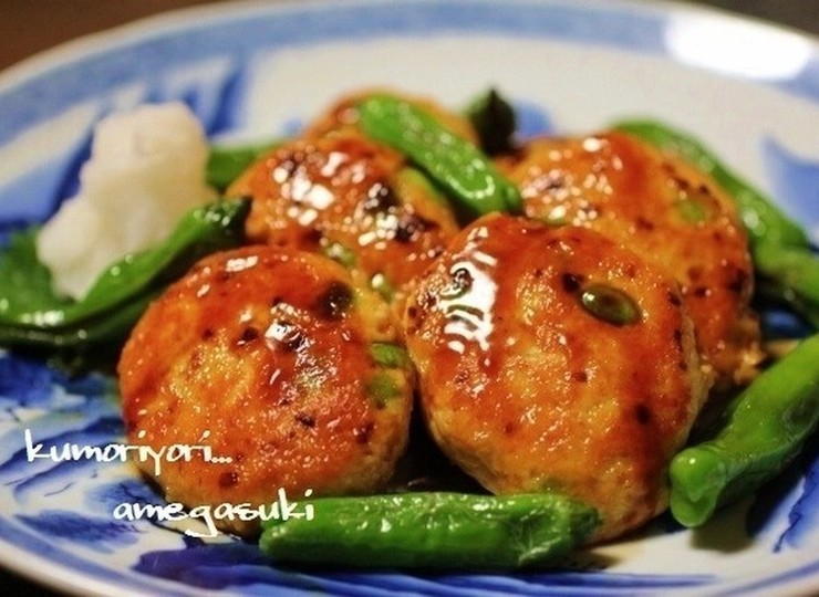 枝豆入り鶏つくね焼き