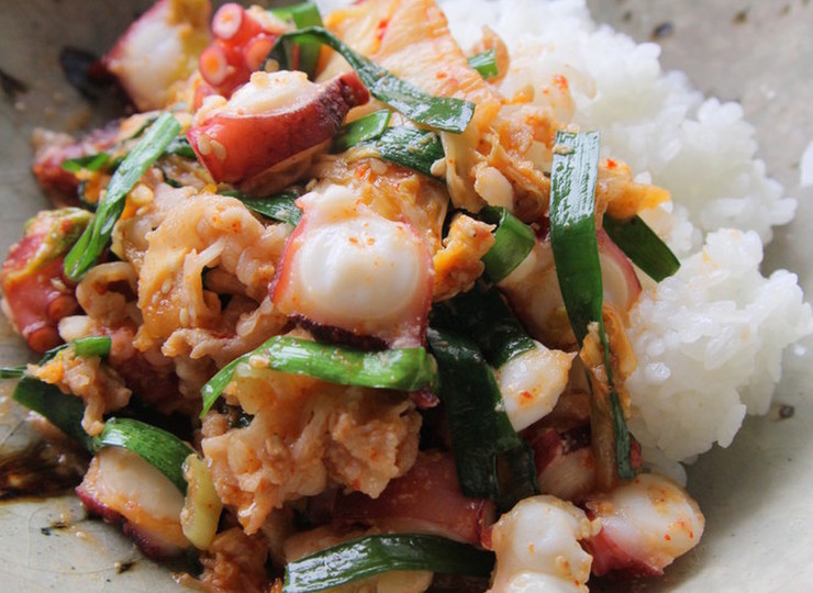 ネギタコ豚キムチ丼