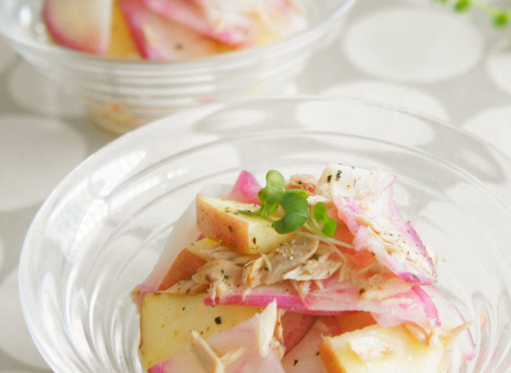 赤大根と林檎のサラダ