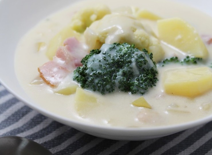 豆乳と牛乳のホワイトシチュー