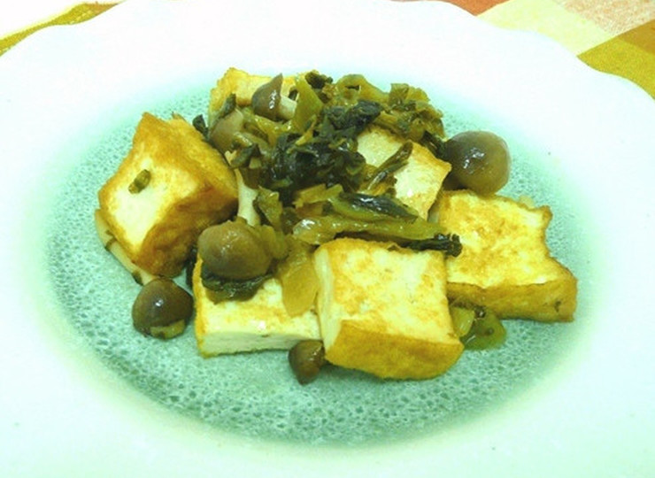 生揚げとしめじの高菜炒め