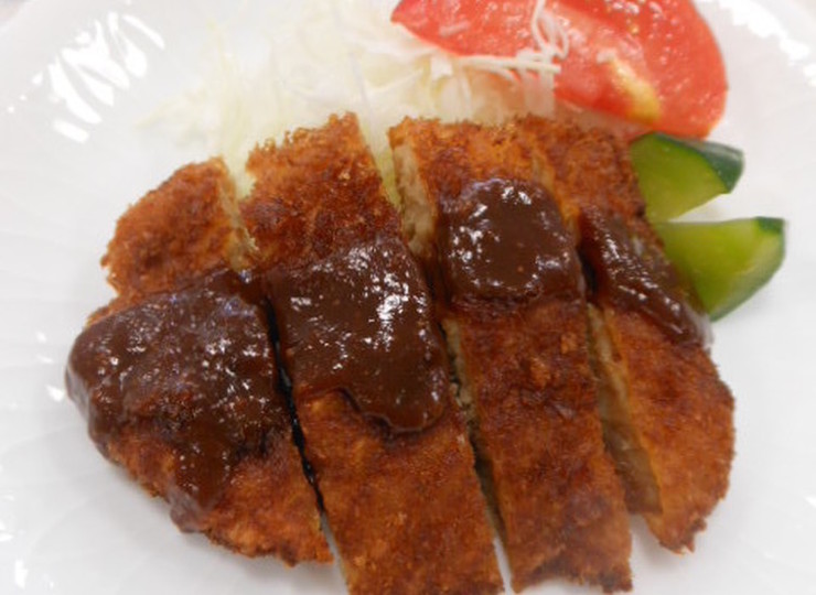 ボリュームたっぷりトンカツ