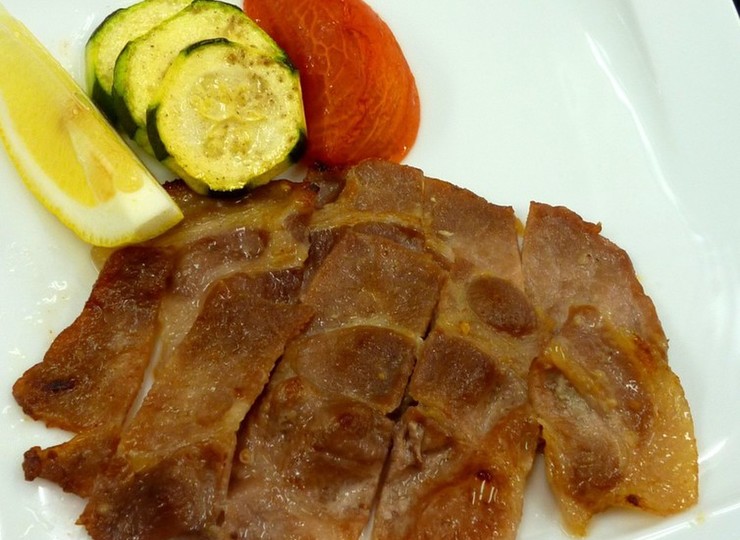 豚肉の塩麹ガーリック焼き