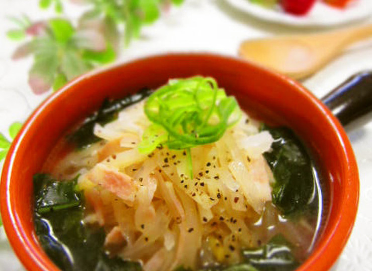 W大根の食べるナンプラースープ