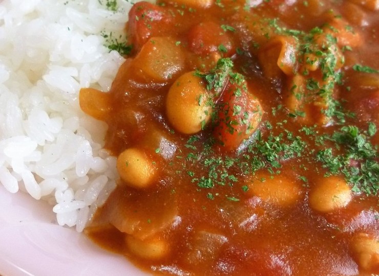 チキンと大豆のトマトカレー