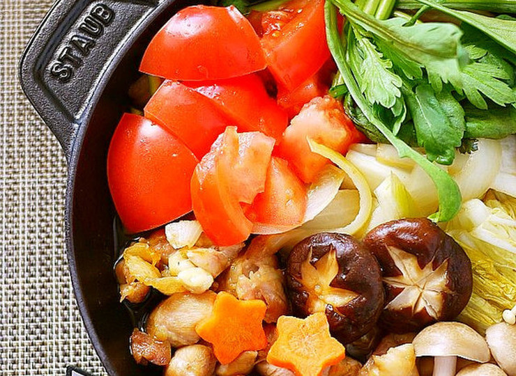 トマトでジューシー うちの鶏すき焼き