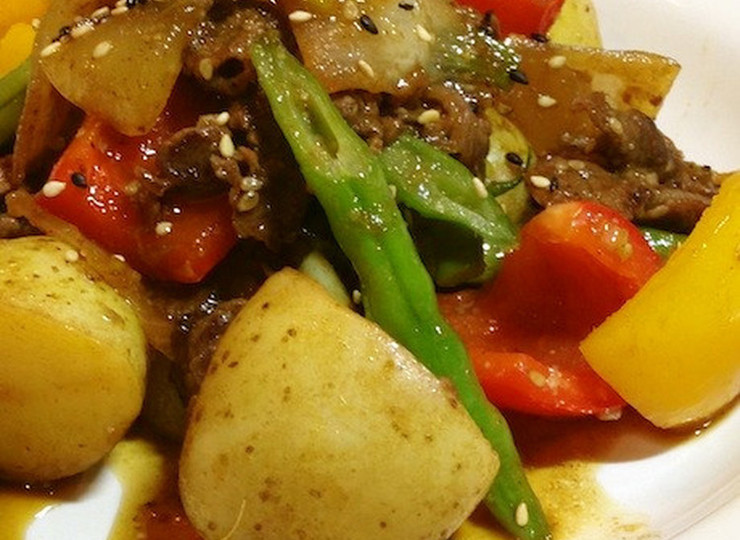 新じゃがと牛肉の焼き肉風炒め