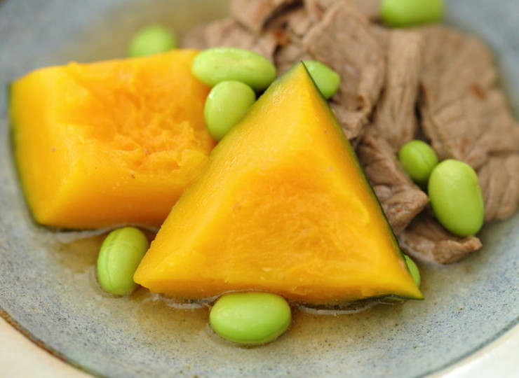 レンジも使用して時短！南瓜と牛肉の炒め煮