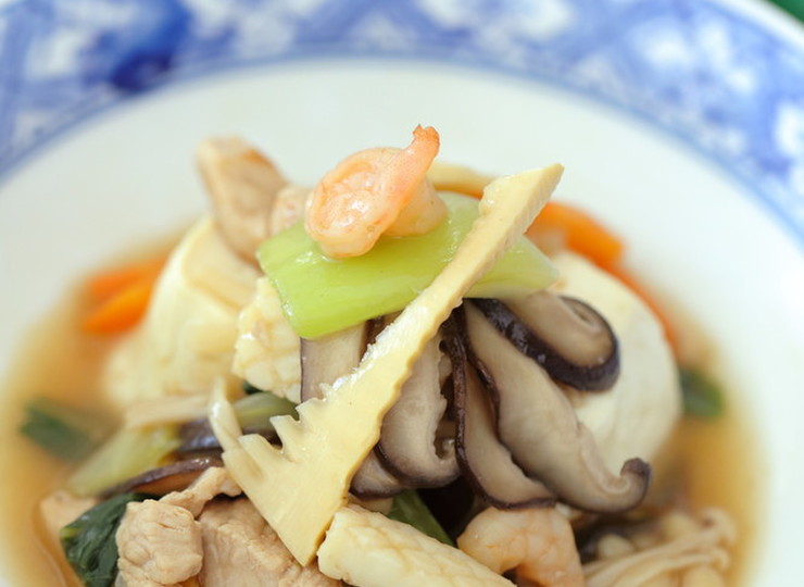 具沢山の五目あんかけ豆腐