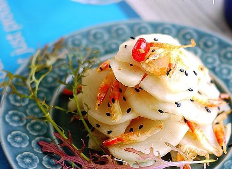 ナンプラー･レモンで桜海老カブのサラダ