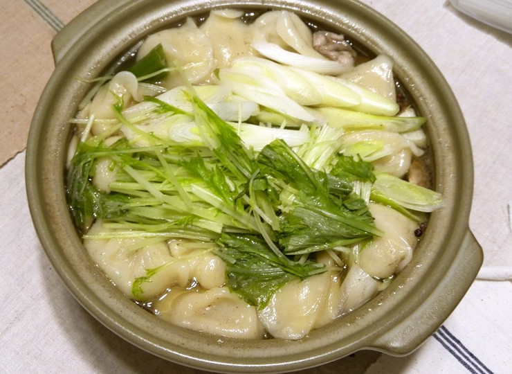 体ぽかぽかスパイシー 花椒の水餃子鍋