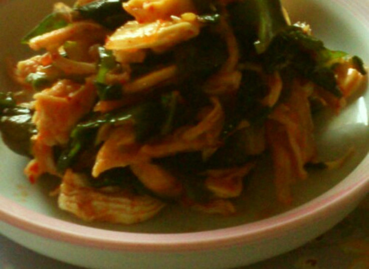 ささみとわかめのキムチサラダ