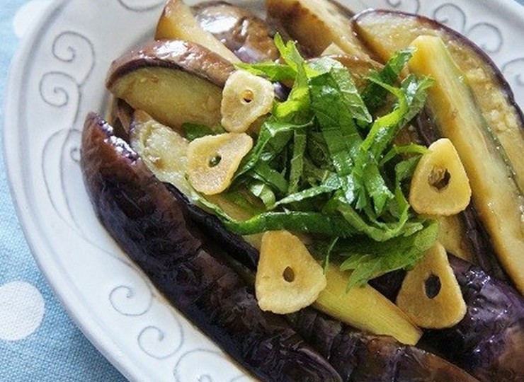 フライパンで 焼きナスのにんにくぽん酢しょうゆ