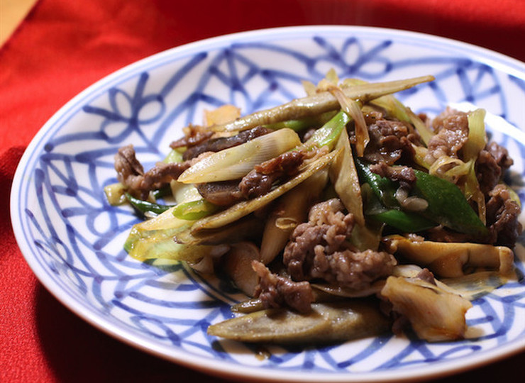 牛肉とごぼうのコチュジャン炒め