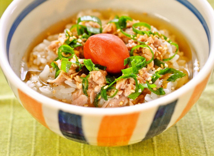 梅とツナの冷やし茶漬け