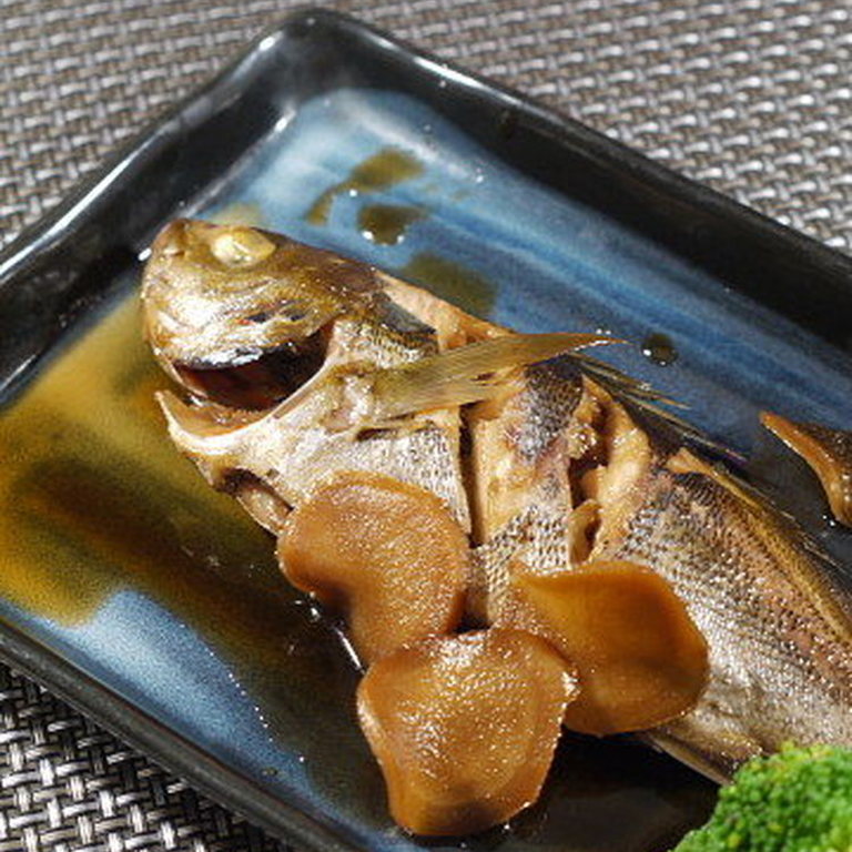 イサキの生姜醤油煮でガッツリ