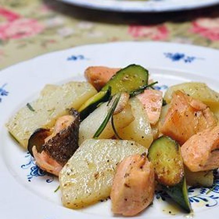 鮭とポテトのローズマリー焼き