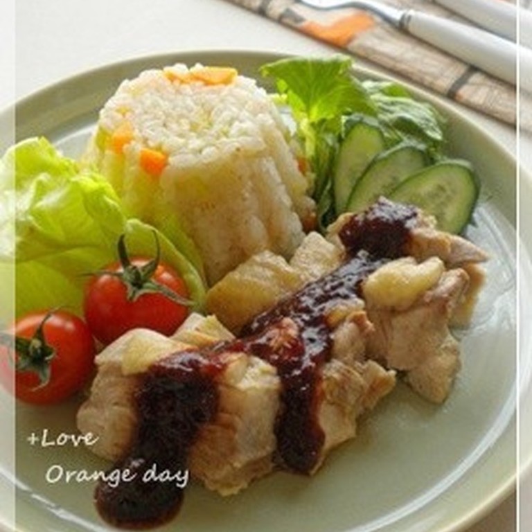 セロリが入った炊き込みチキンライス