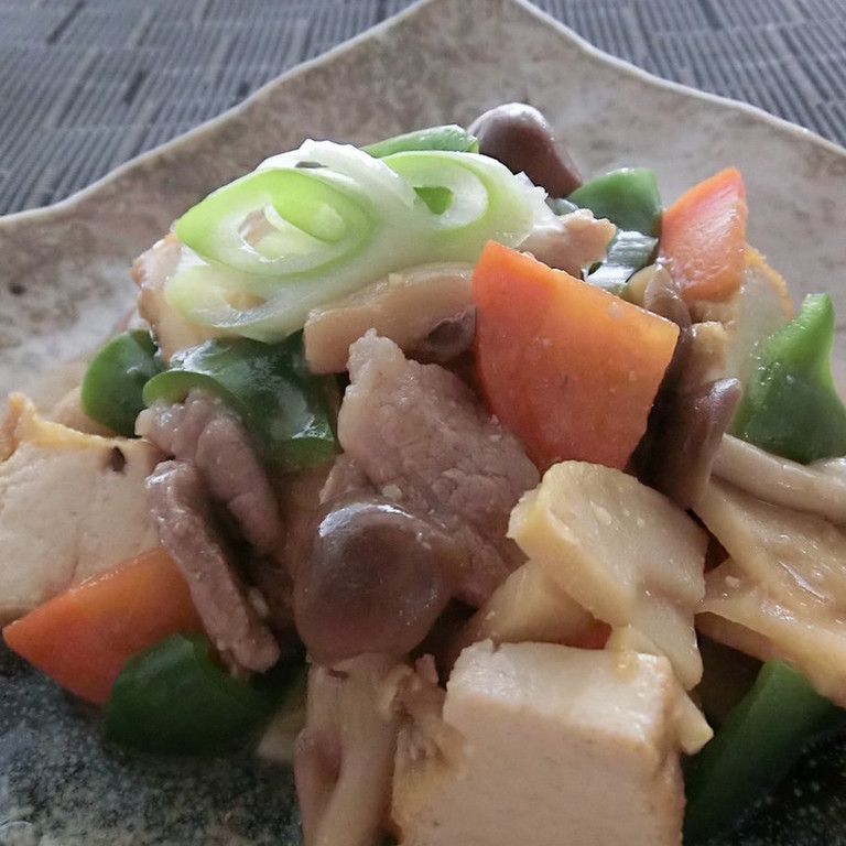 家常豆腐（チャアチャントウフ）