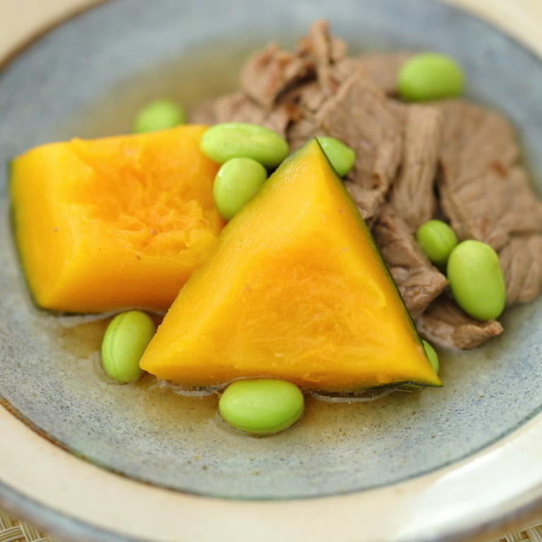 レンジも使用して時短！南瓜と牛肉の炒め煮