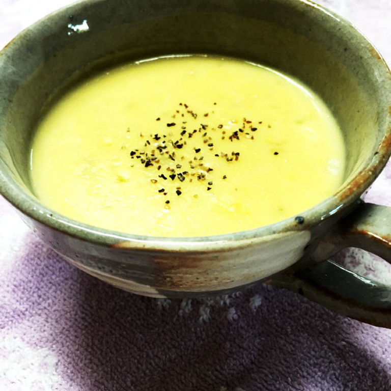 低脂肪牛乳のコーンスープ