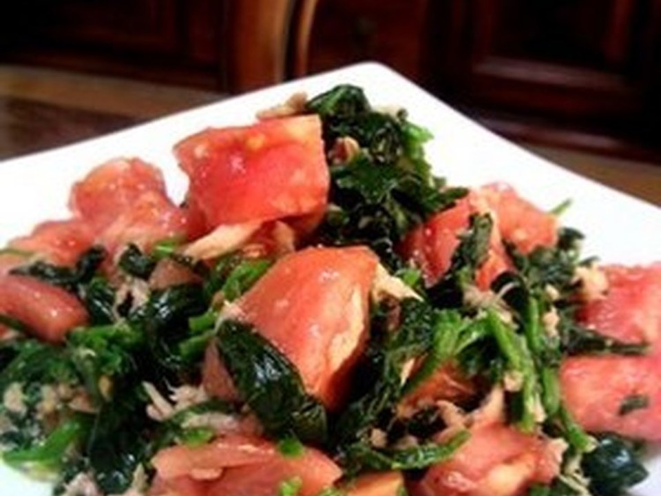 ほうれん草とトマトのツナドレッシング