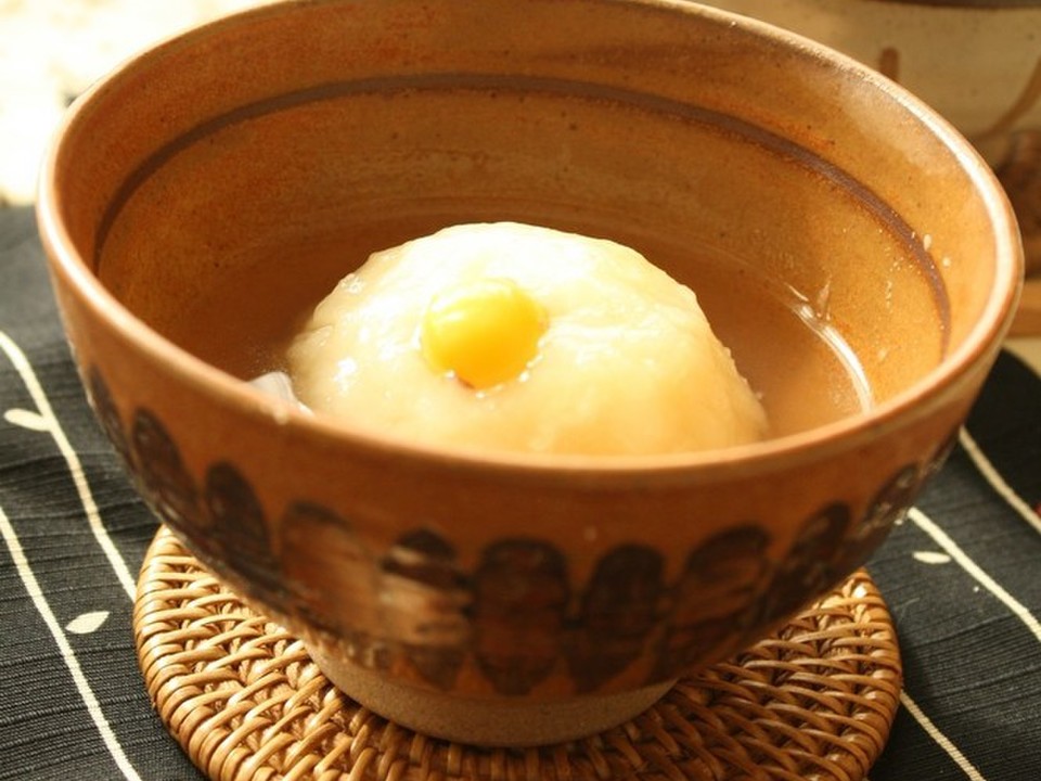 おもてなしの椀物 芋まんじゅう