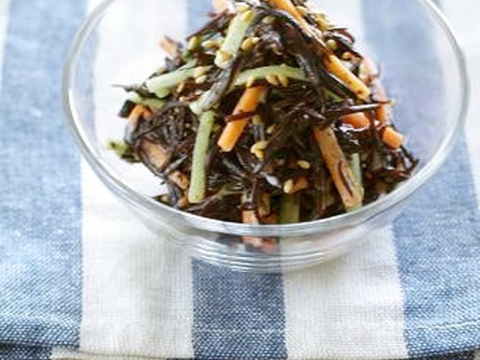 ひじきのごまドレサラダ