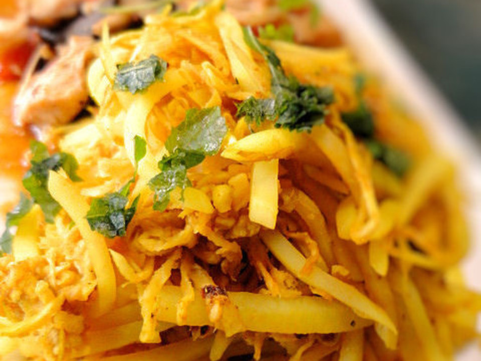 新じゃがと切り干し大根のカレー炒め