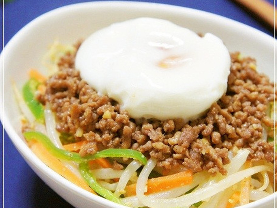 ビビンバ丼風 ナムルと挽き肉そぼろ丼