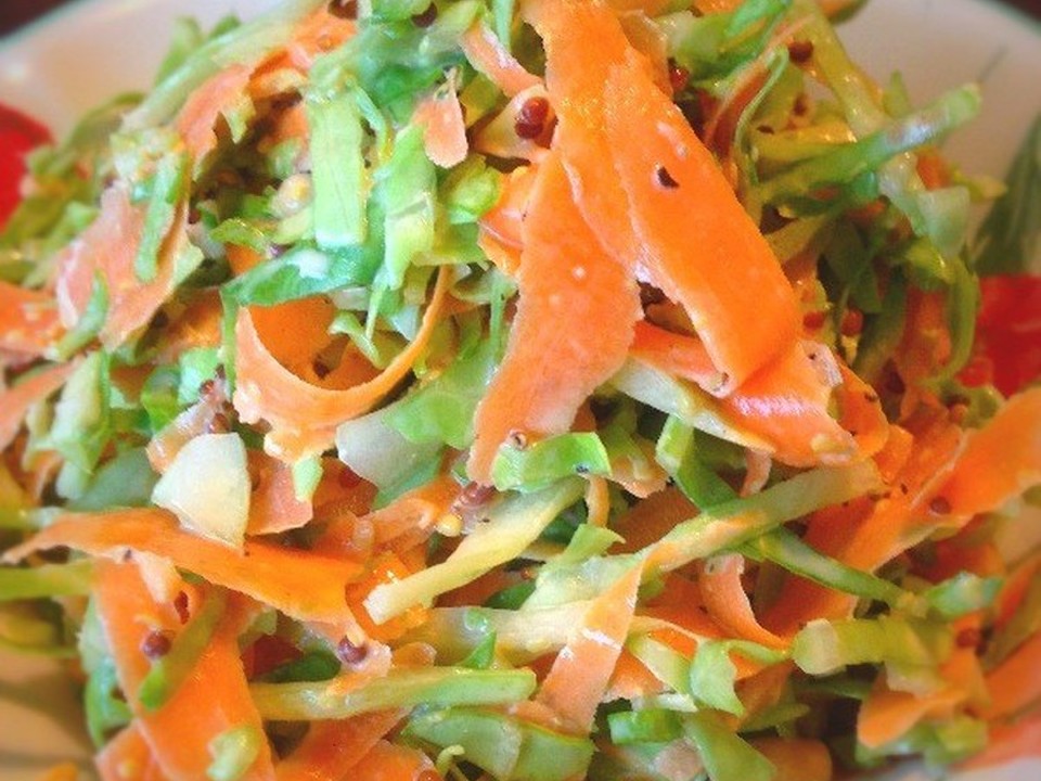 キャベツとにんじんの粒マスタードあえ