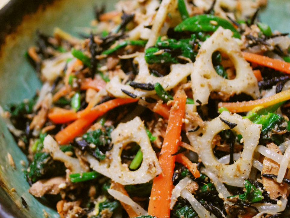 いろいろ野菜のはごろも煮和え