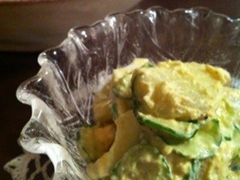 水切りヨーグルトで ヘルシーポテトサラダ