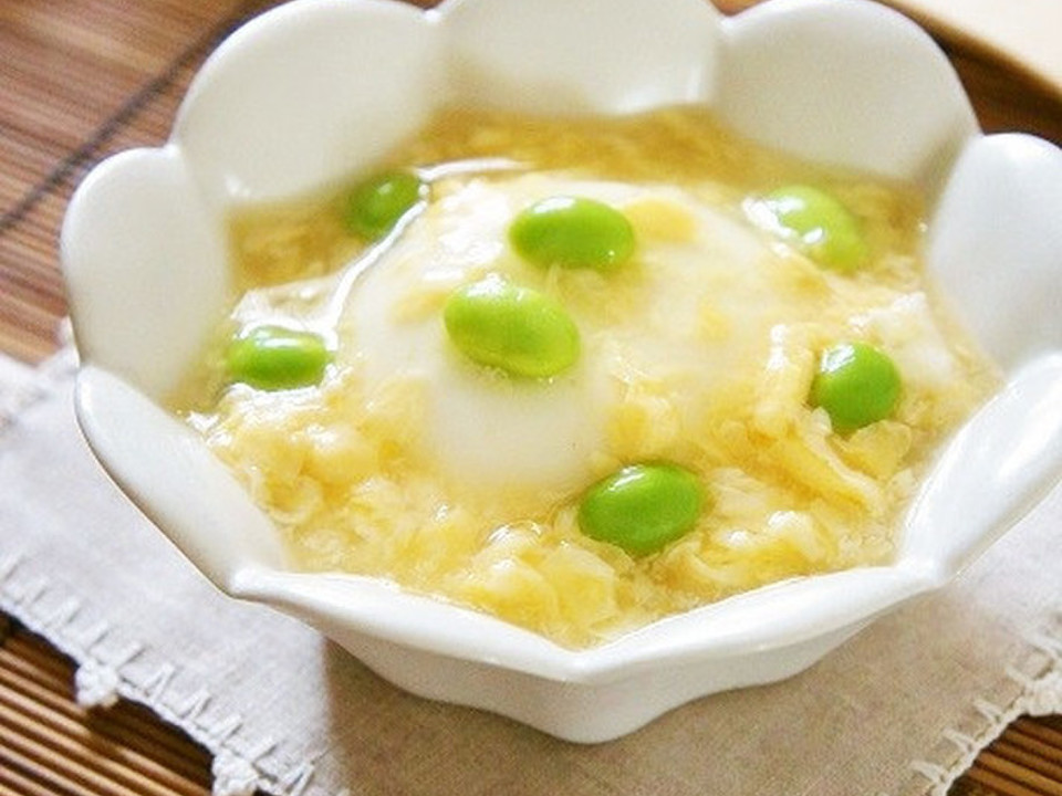 冷でも温でも 玉子と枝豆のあんかけ豆腐