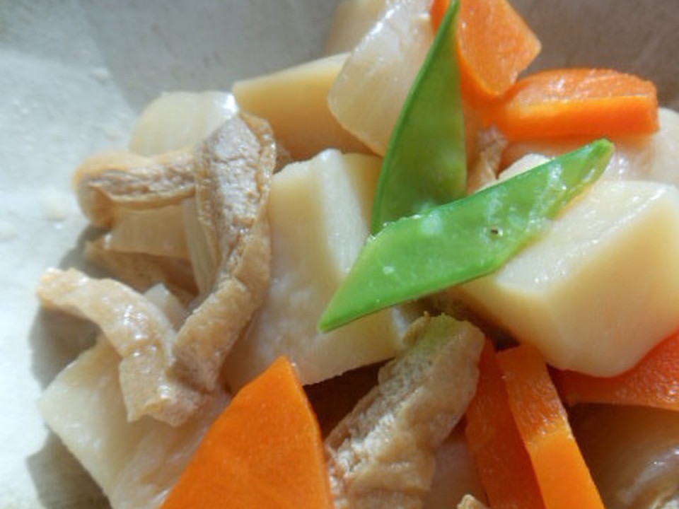 油揚げとじゃが芋の煮物